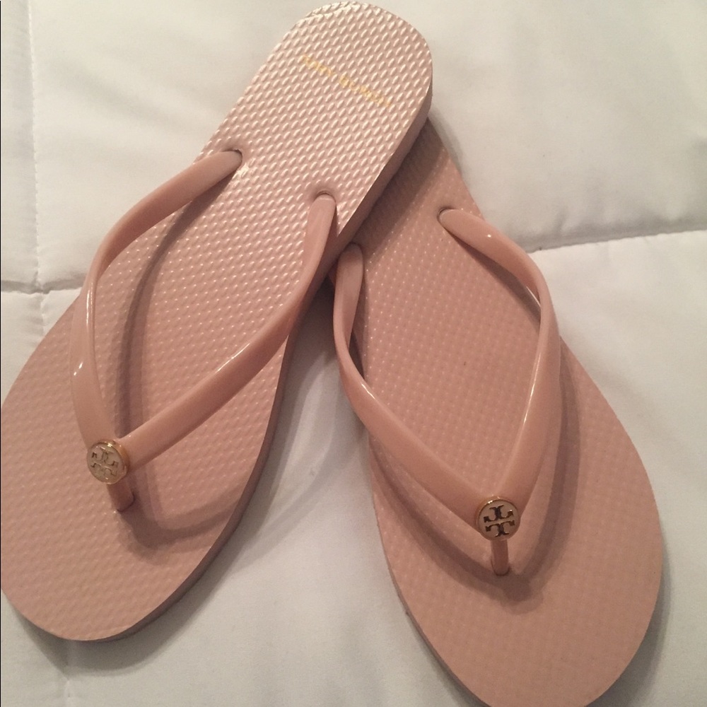 Seashell pink Tory Burch flip flops NEVER WORN!